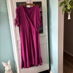 Torrid sz 2X Purple/Pink Wrap Dress like new!